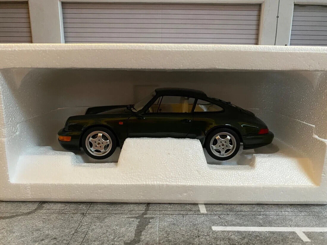 Porsche 911 Carrera 4 1992 Typ 964 Oakgrün Oakgreen ASIA EXCLUSIVE Norev 1:18