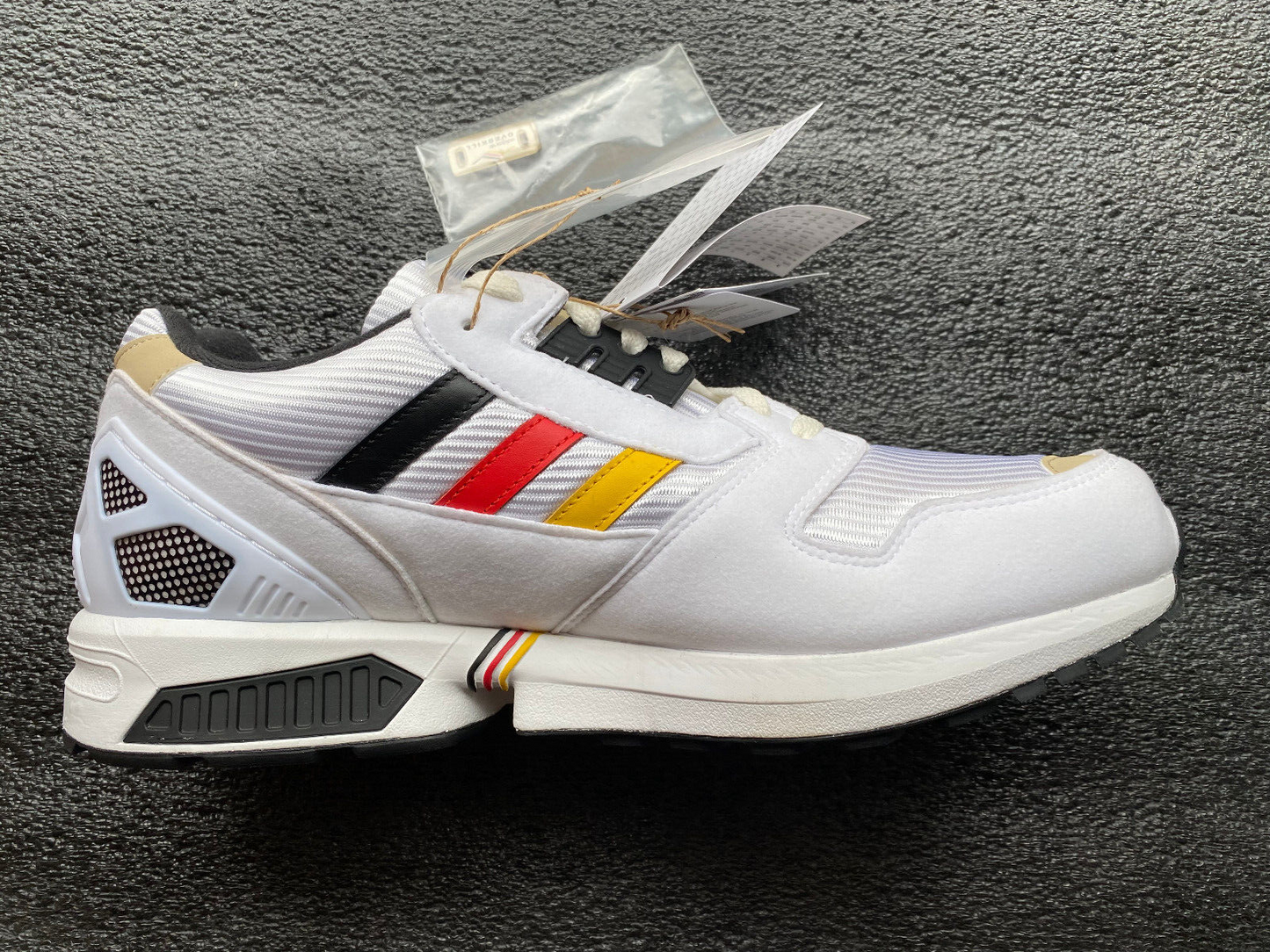 Adidas ZX 8000 Overkill Heimspiel Fußball EM 2024 JI4591 US 12 UK 11,5 EUR 46 ⅔