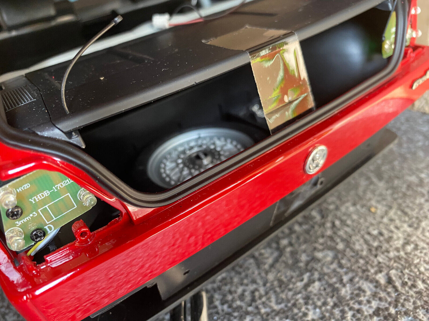 VW Golf 2 GTI (Typ 19E) mit BBS Felgen teilweise montiert Metall (partially built metal) Hachette 1:8