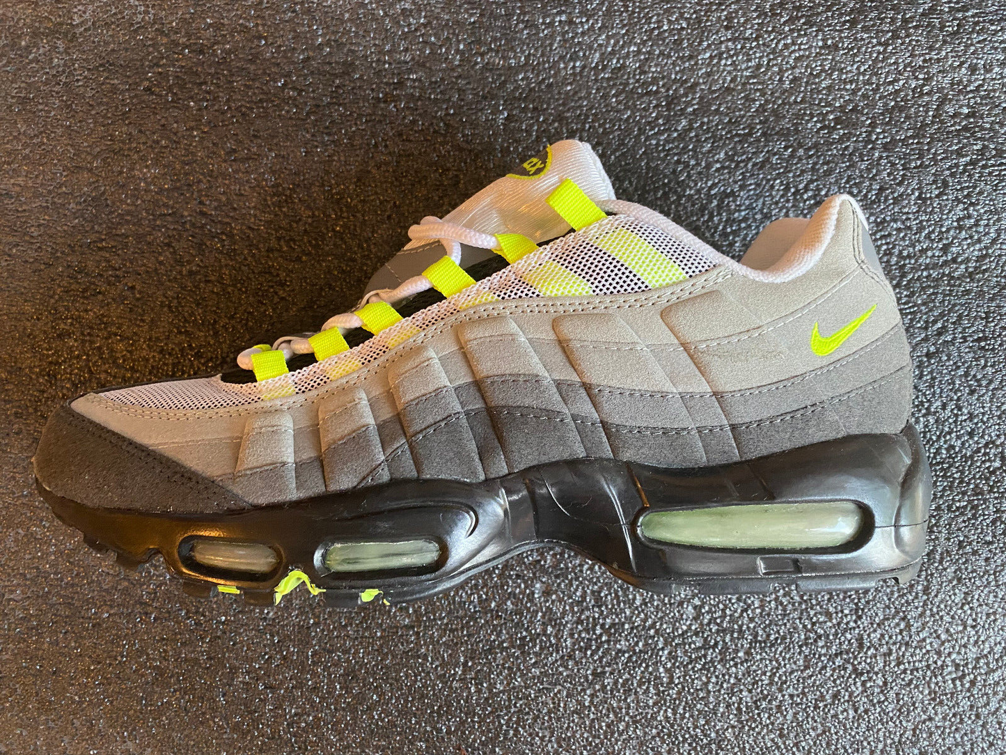 Nike Air Max 95 Neon vintage OG colourway new with defects US 12 UK 11  EUR 46