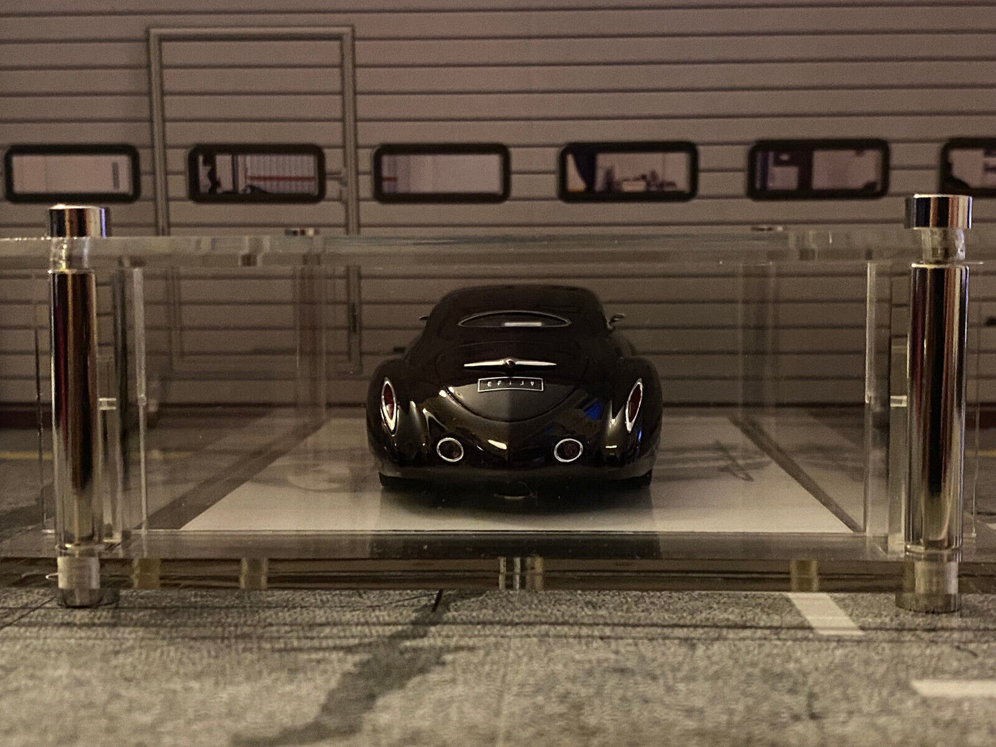 Holden Efijy 2005 Concept Car based on a Chevrolet Corvette V8 new APEX 1:43