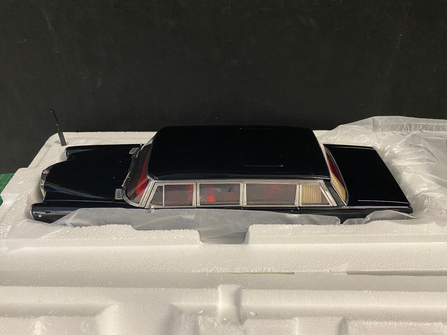 Mercedes Benz 600 Pullmann W 100 1x CMC 1x Kengfai 1x NZG schwarz Neu OVP 1:18