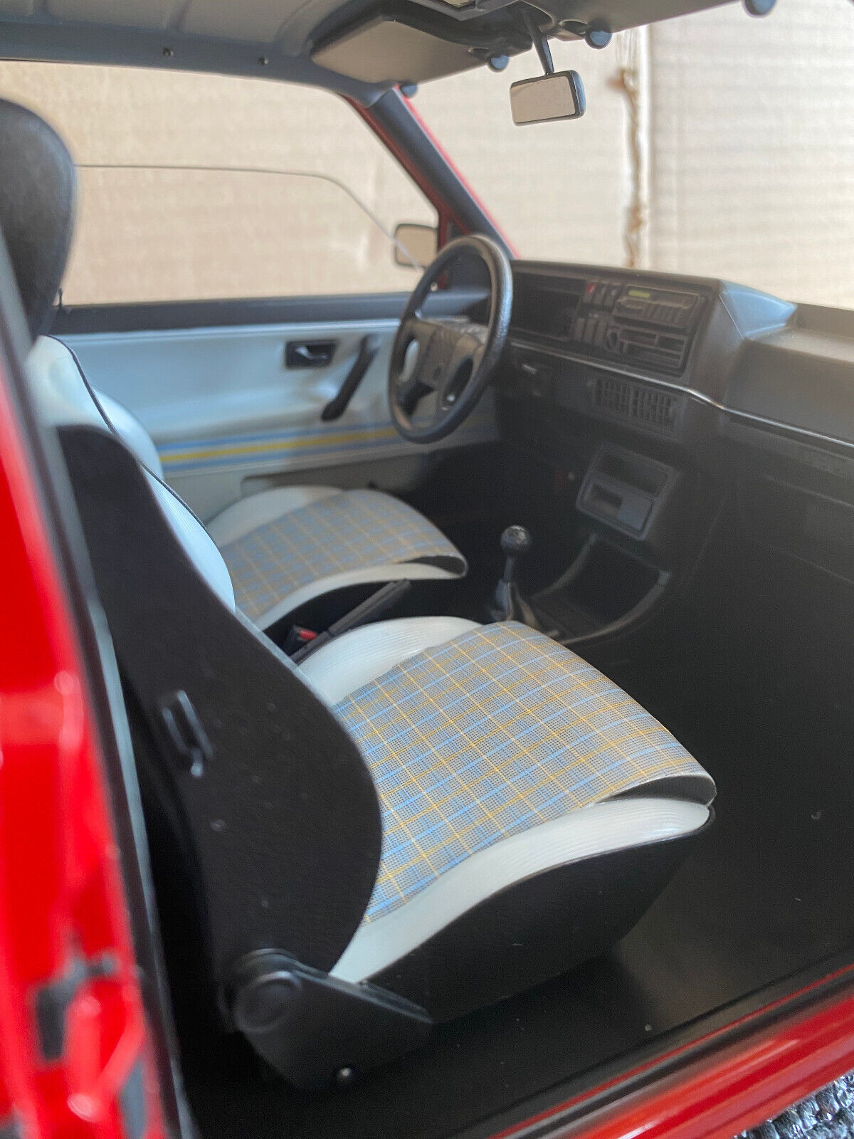 VW Golf 2 GTI (Typ 19E) mit BBS Felgen teilweise montiert Metall (partially built metal) Hachette 1:8