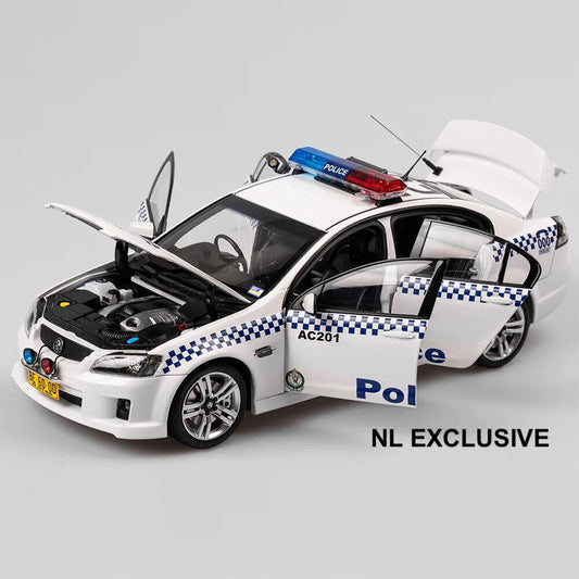 Holden VE Commodore SS NSW Police Highway Patrol Authentic Collectables NEU 1:18