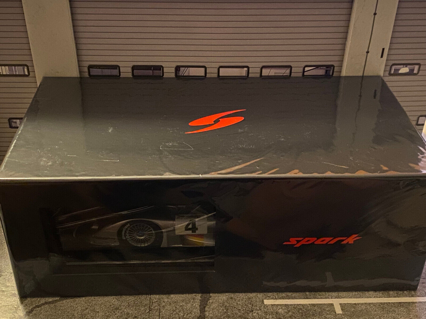 Mercedes Benz CLR #4 Le Mans 24 h 1999 Spark 18S845 Neu in OVP new in box 1:18