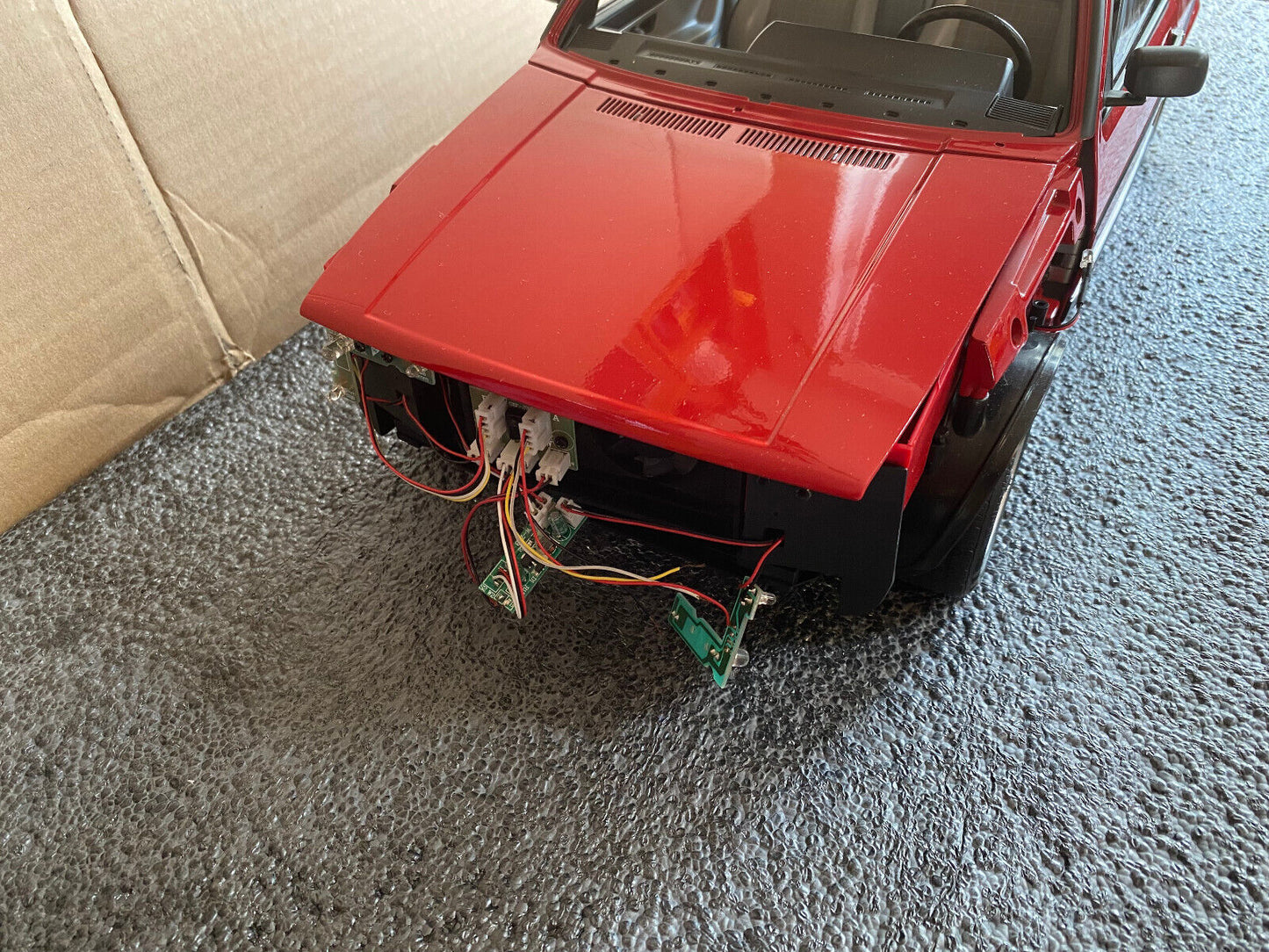 VW Golf 2 GTI (Typ 19E) mit BBS Felgen teilweise montiert Metall (partially built metal) Hachette 1:8