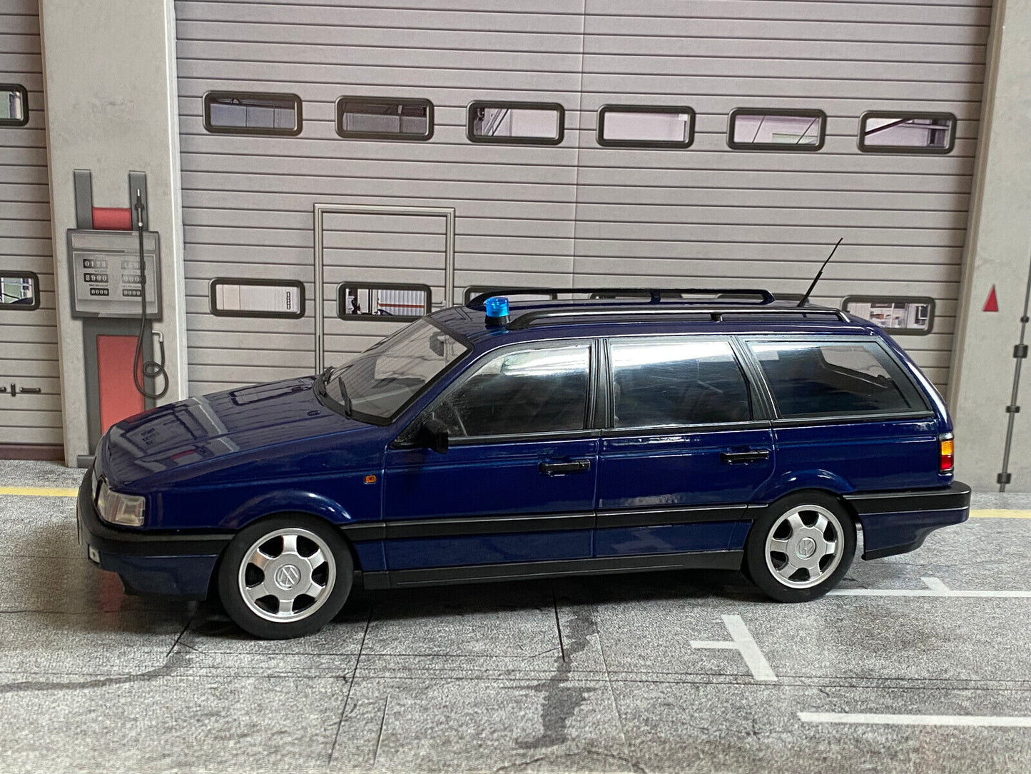 Blaulicht (ohne Funktion) transparent Zivilpolizei Polizei Diorama Tuning 1:18