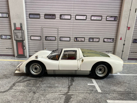Porsche 906 Carrera 6 Straßenversion weiß WAP0210100C Dealer Neu in OVP 1:18