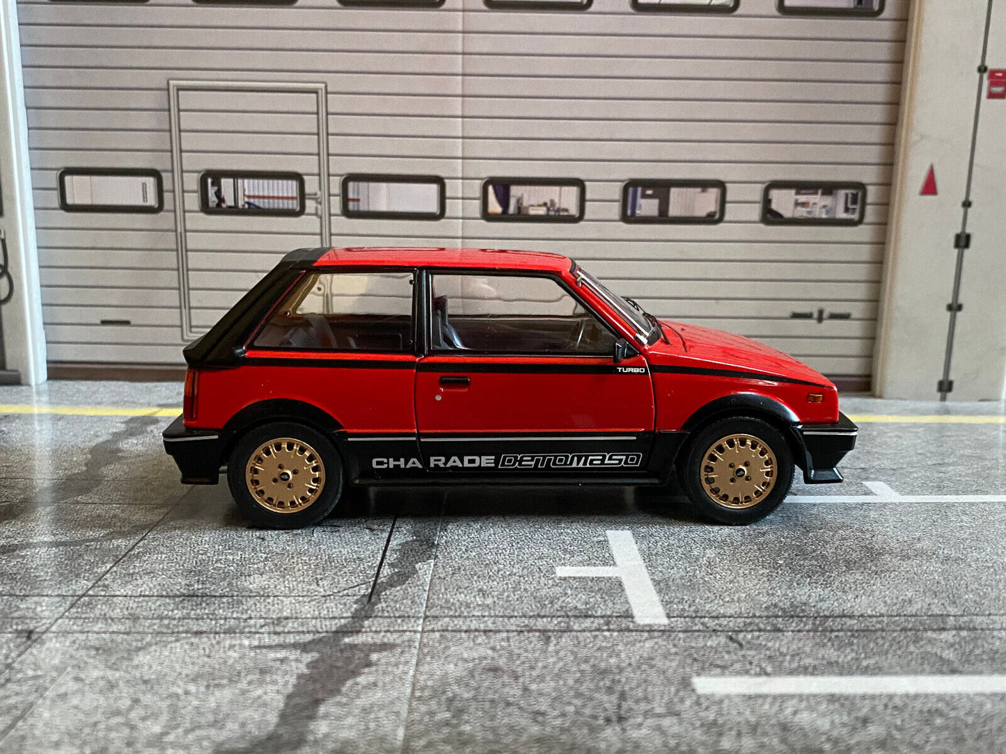 Daihatsu Charade De Tomaso Turbo 1984 RHD Metall DieCast 1:24 (no 1:18)