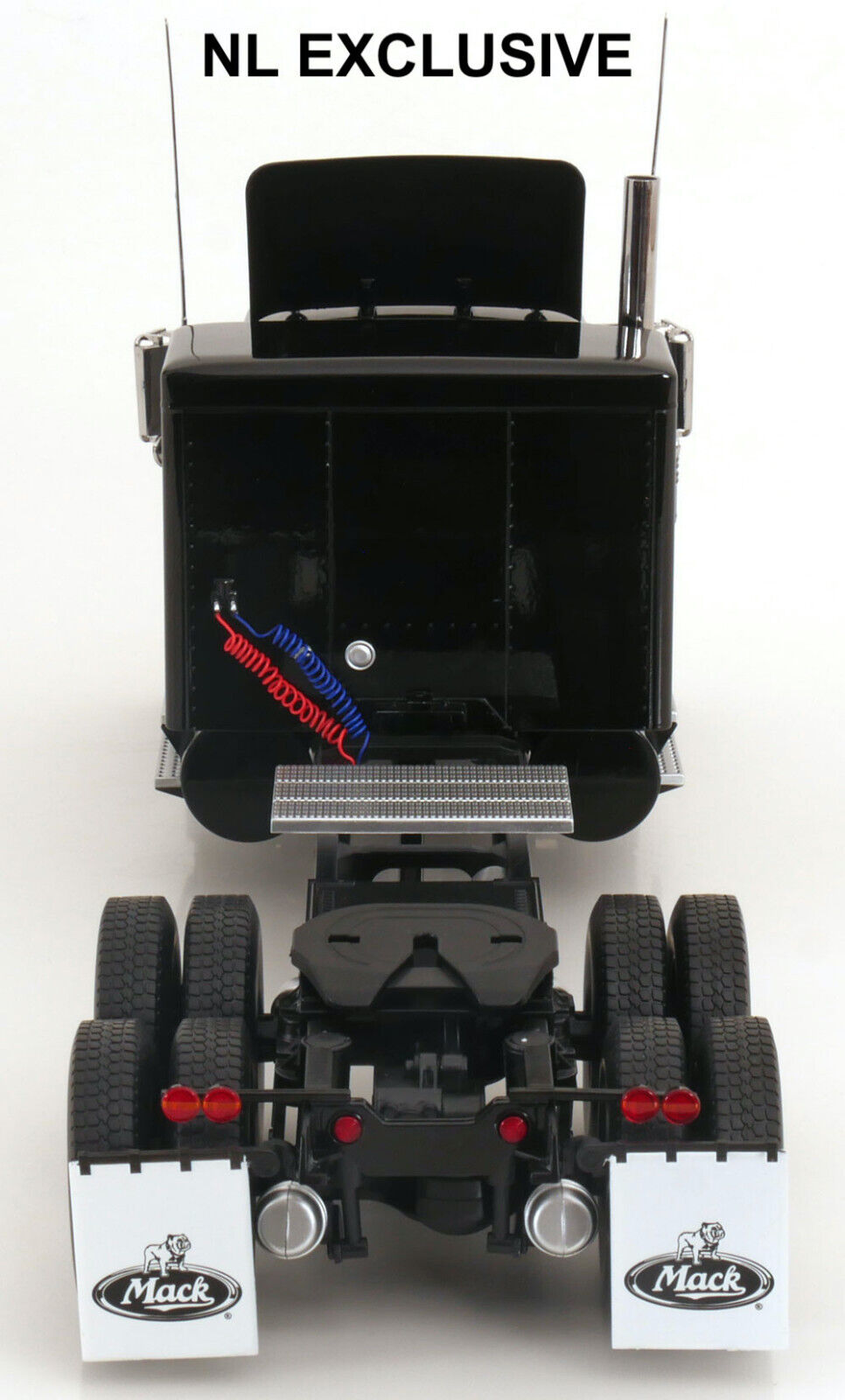Mack RL 700L (1974) Rubber Duck aus dem Film CONVOY Road Kings Neu in OVP 1:18