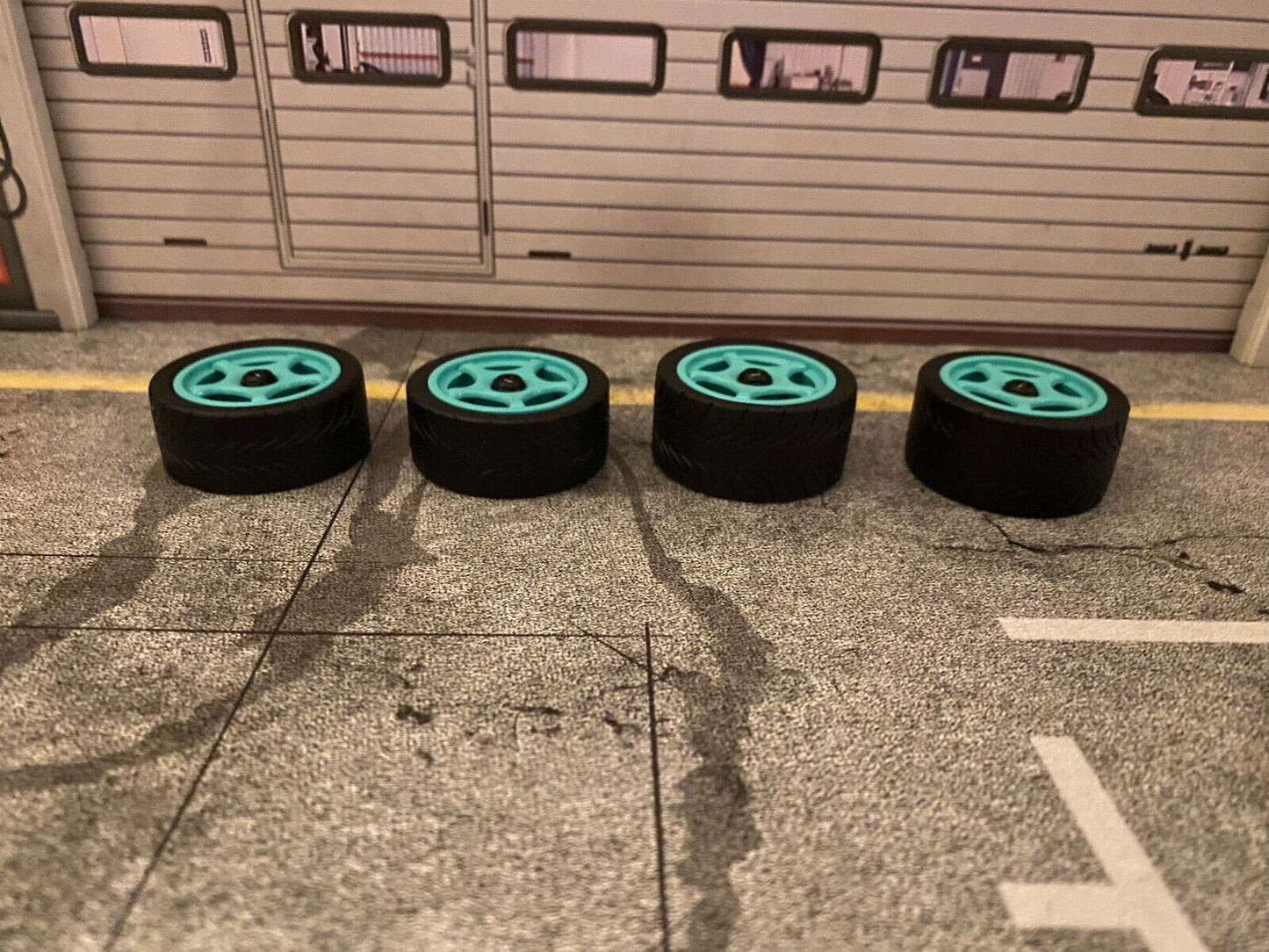 Rotiform Räder Felgen vom Golf G3V10 JP Performance für Tuning Minichamps 1:18