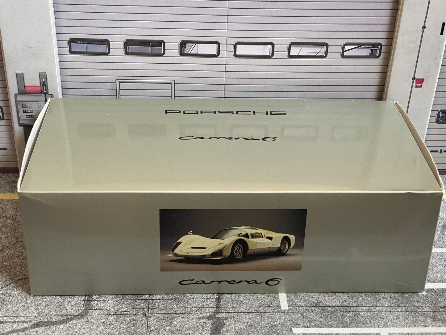Porsche 906 Carrera 6 Straßenversion weiß WAP0210100C Dealer Neu in OVP 1:18