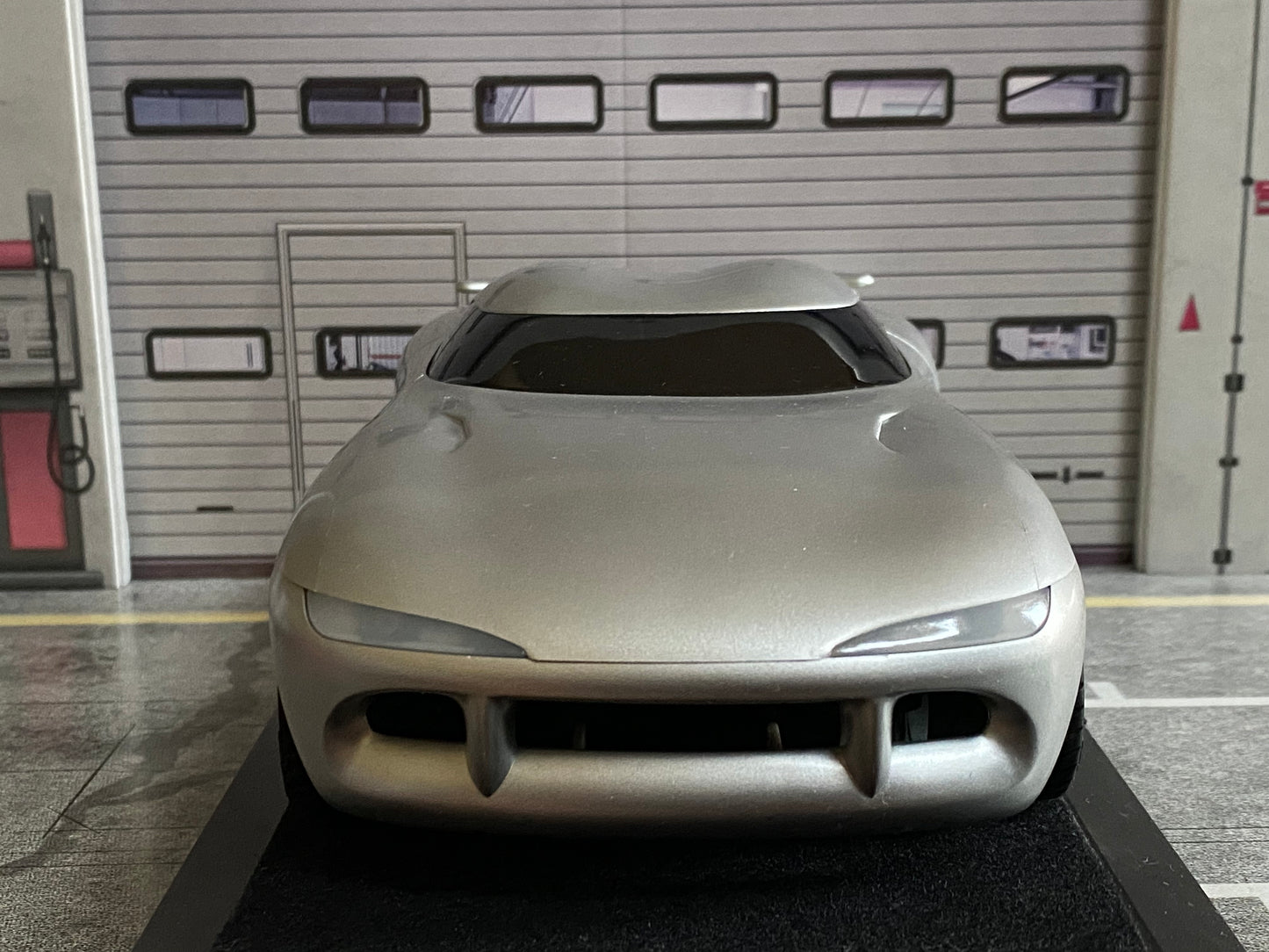 Dodge Viper Defender Morphed Viper RT/10 GTS aus TV-Serie VIPER ca. 1:18