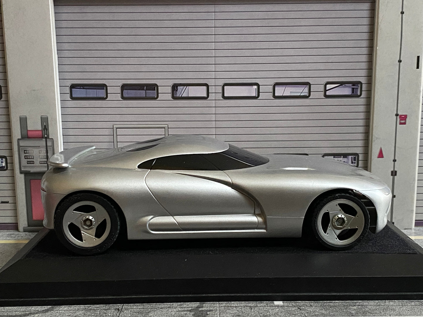 Dodge Viper Defender Morphed Viper RT/10 GTS aus TV-Serie VIPER ca. 1:18