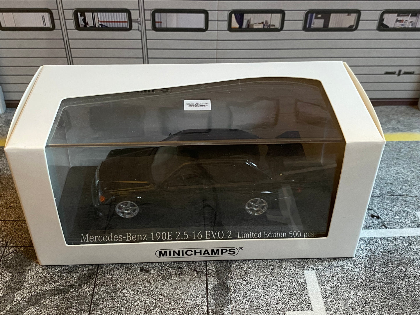 Mercedes Benz 190E 2.5-16V Evo2 Minichamps Schwarz Black Neu in OVP 1:43