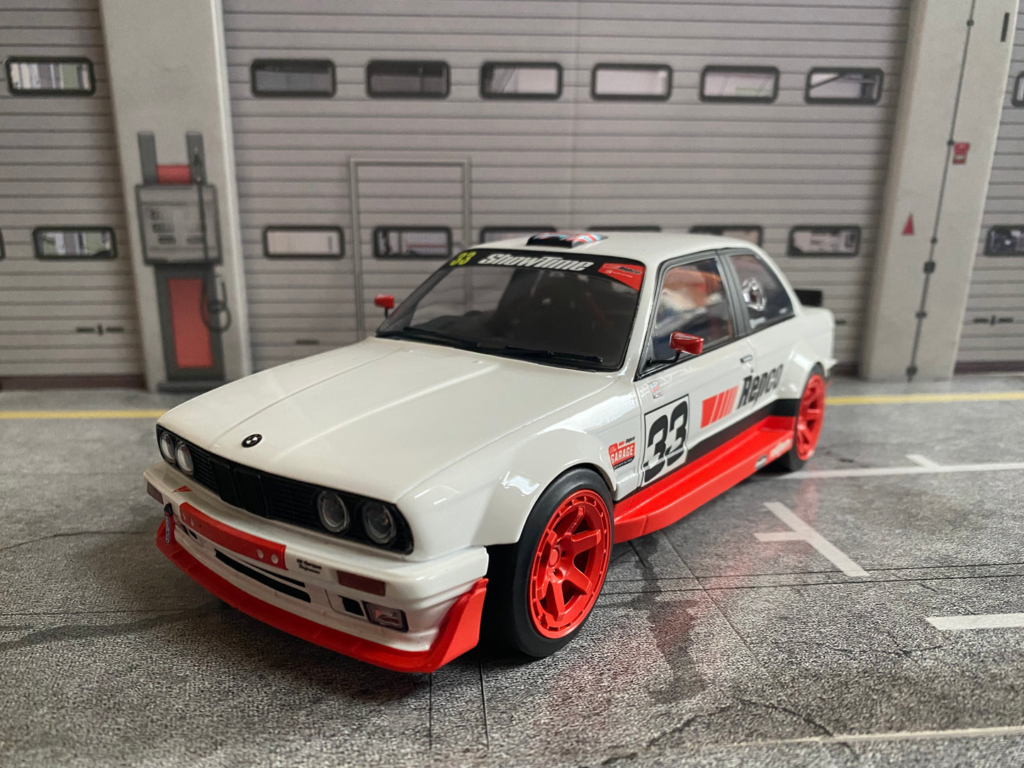 BMW 3er E30 Repco ShowTime Custom 1 von 253 Stück Neu in Box new in box 1:18
