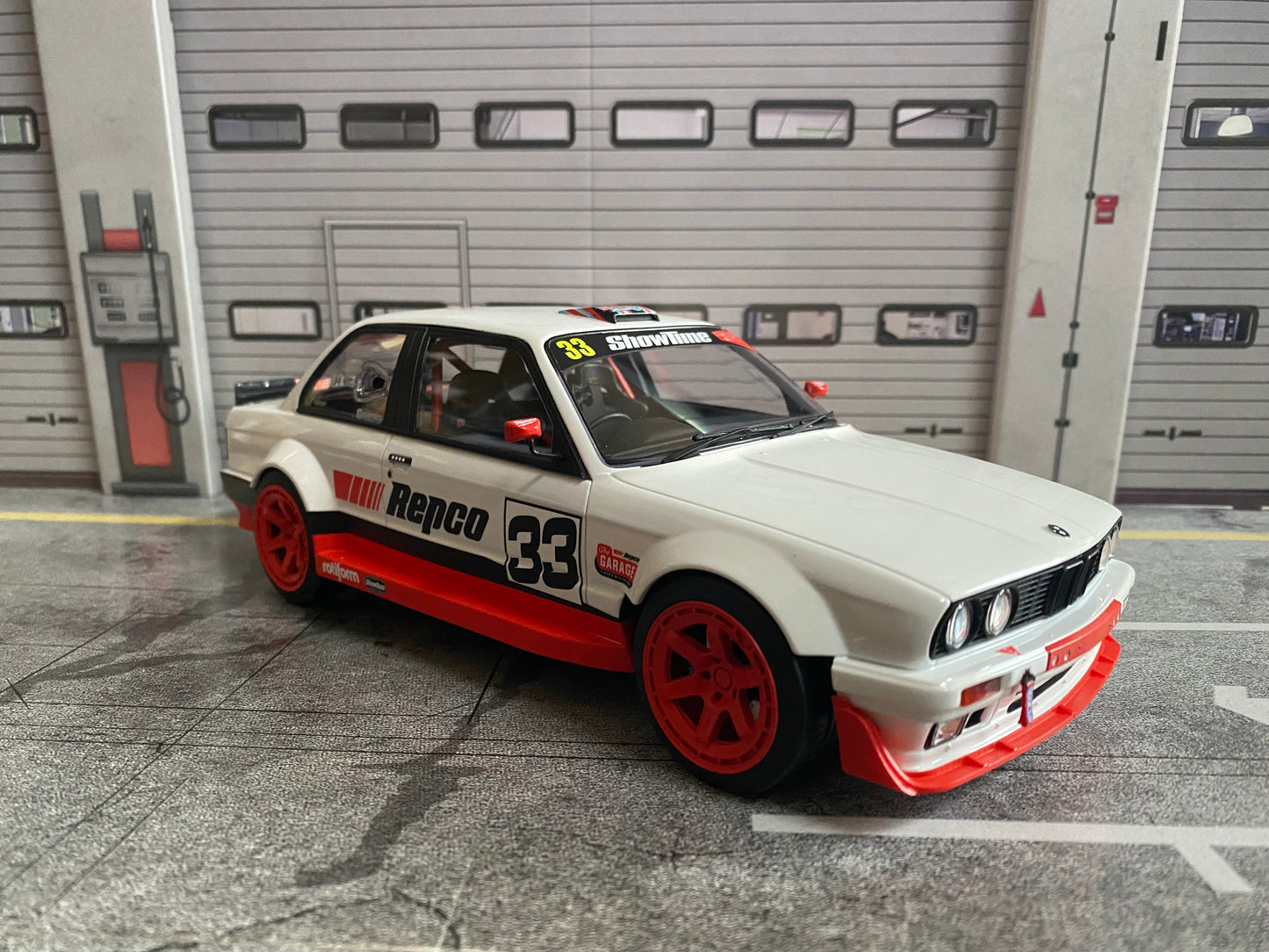 BMW 3er E30 Repco ShowTime Custom 1 von 253 Stück Neu in Box new in box 1:18
