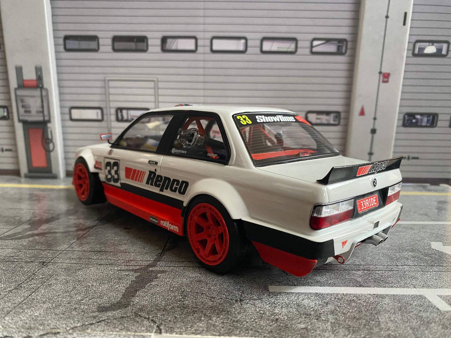 BMW 3er E30 Repco ShowTime Custom 1 von 253 Stück Neu in Box new in box 1:18