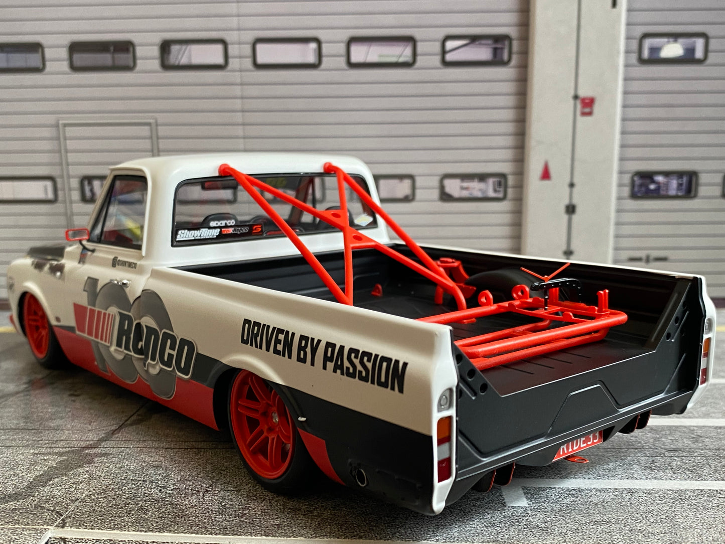 Chevrolet C-10 Repco ShowTime Custom Chevy C10 Pick Up 1 von 360 Neu in OVP 1:18