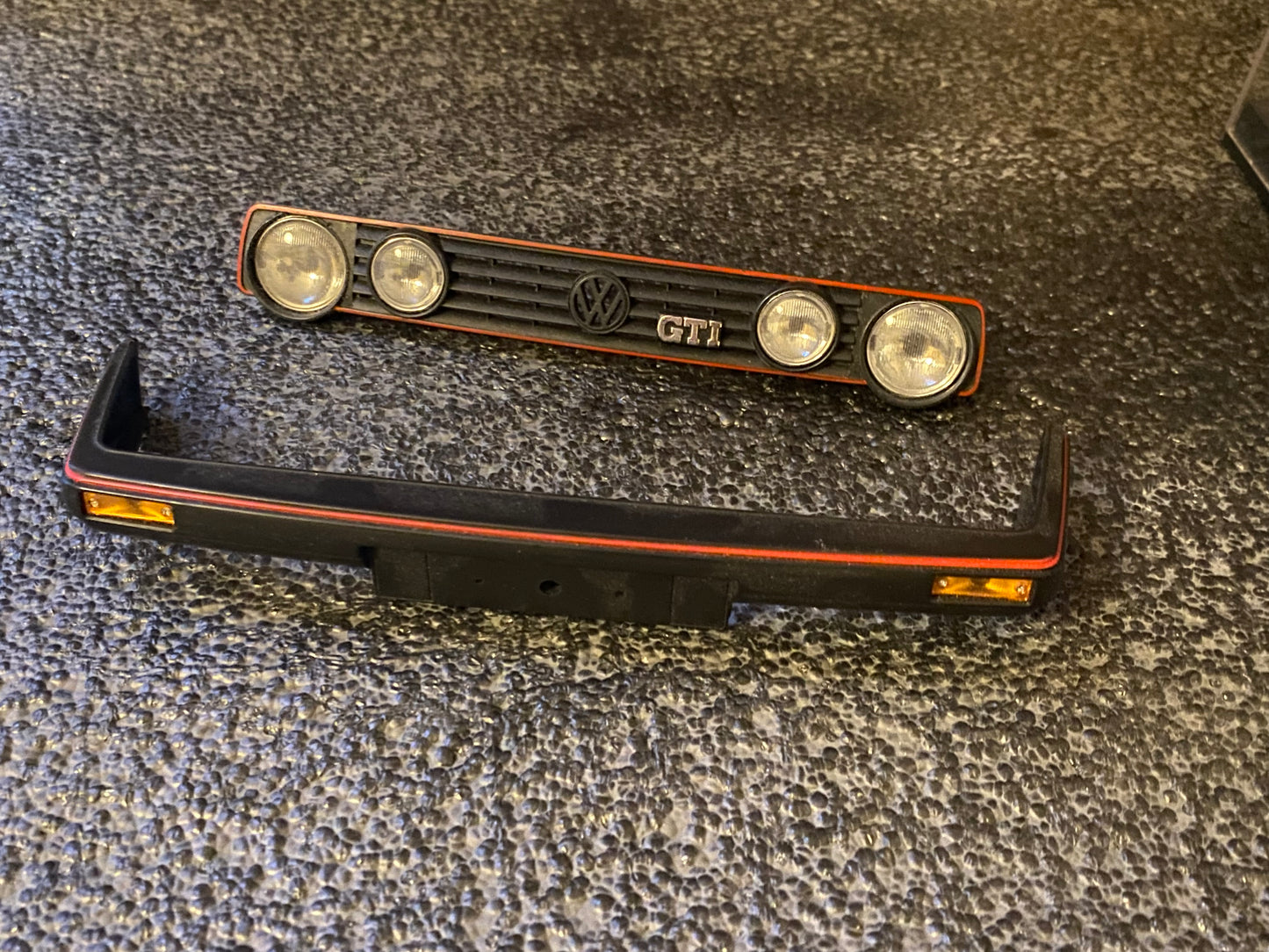 VW Golf 2 GTI (Typ 19E) mit BBS Felgen teilweise montiert Metall (partially built metal) Hachette 1:8