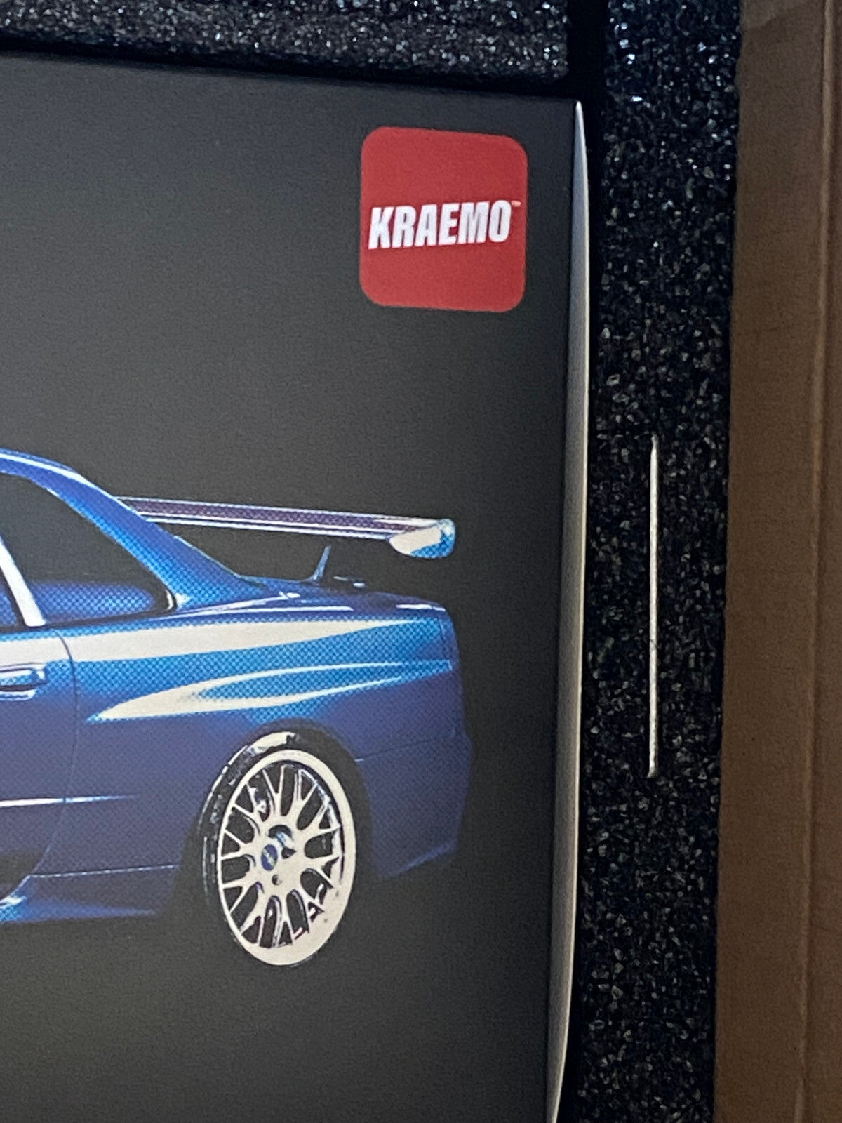 Nissan Skyline R34 GT-R + TE37-Räder Kraemo JP Performance Minichamps Neu 1:18