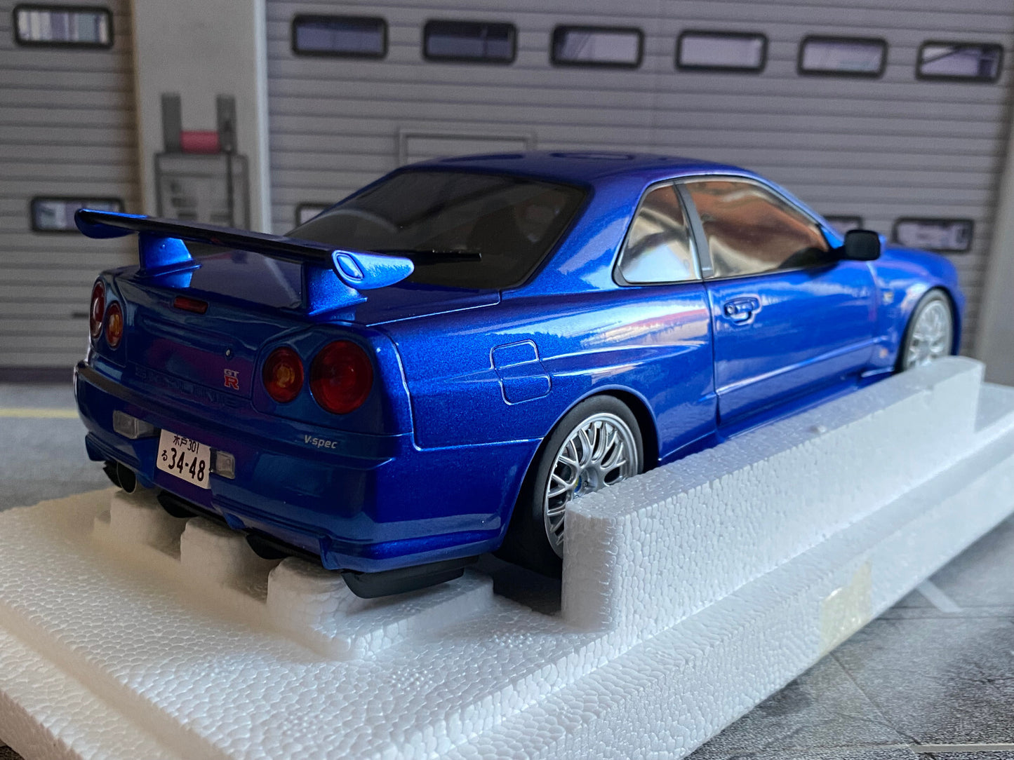 Nissan Skyline R34 GT-R + TE37-Räder Kraemo JP Performance Minichamps Neu 1:18