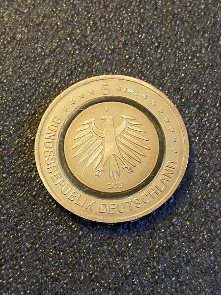 5 EURO 2019 "Gemässigte Zone" durchsichtiger Polymerring Prägestätte F