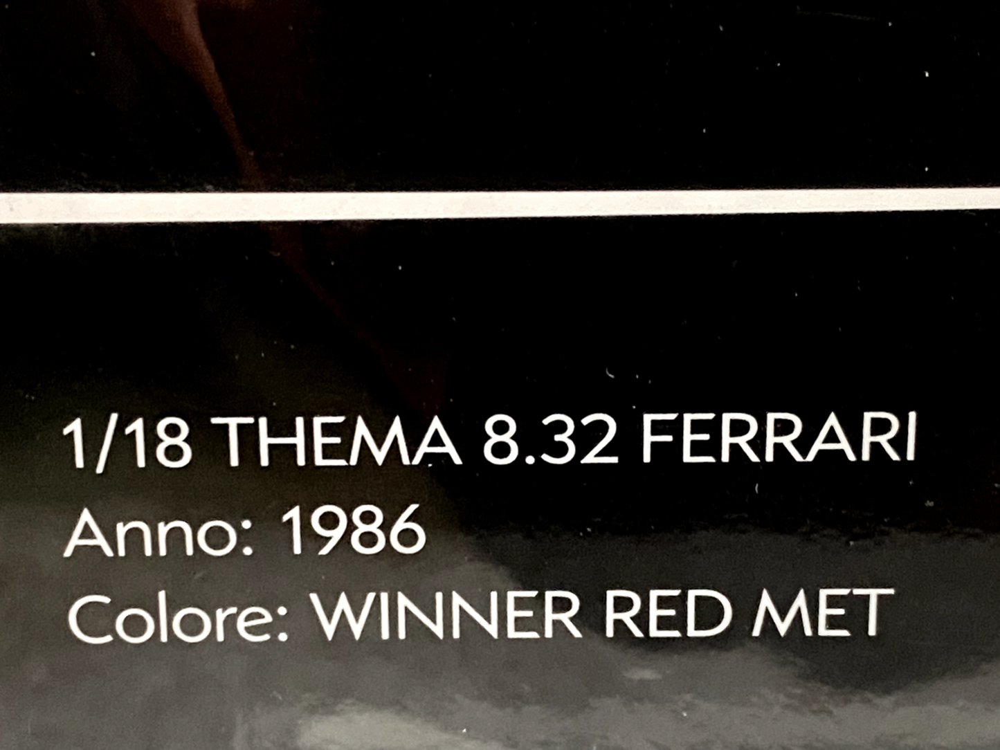 Lancia Thema 8.32 Ferrari geöffneter Heckspoiler/Open Rear Wing Winner Red 1:18