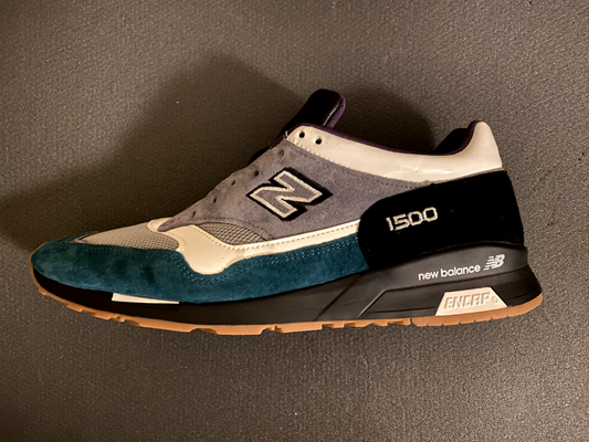 New Balance 1500 M1500X SAMPLE_LAB + "Kakkerlak"-figure Neu in Box US 12 UK 11,5 EUR 46,5