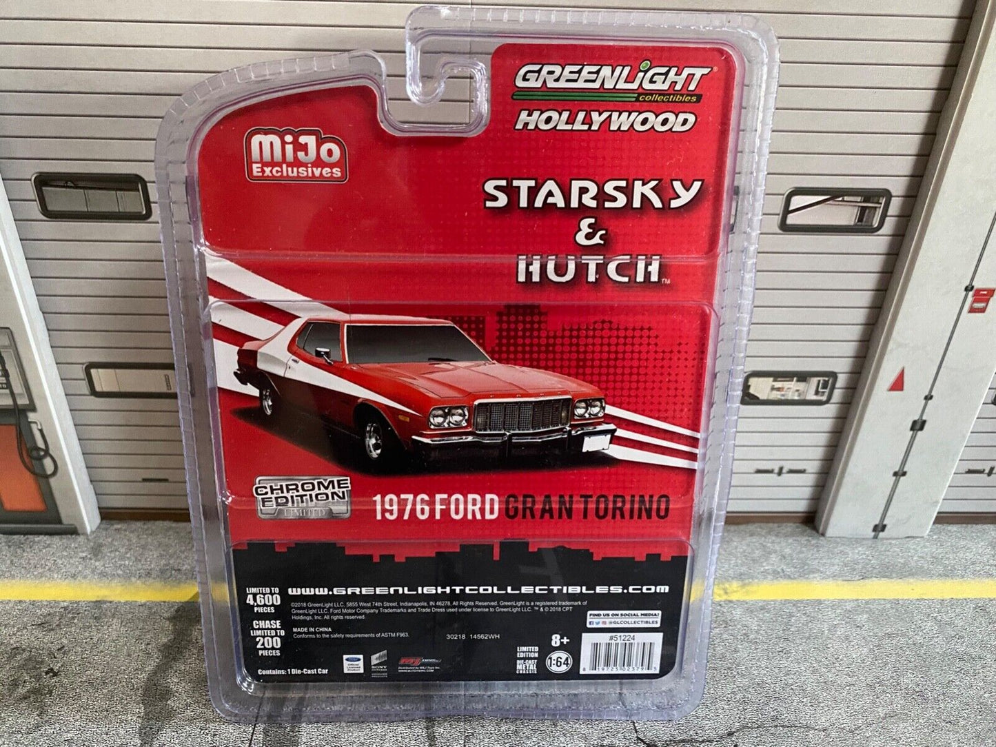 Starsky & Hutch Ford Gran Torino RED CHROME EDITION Greenlight #51224 1:64