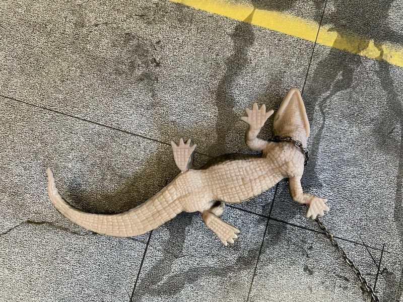 Miami Vice Elvis Alligator Figur für James Crockett "Sonny Burnett" Diorama 1:18