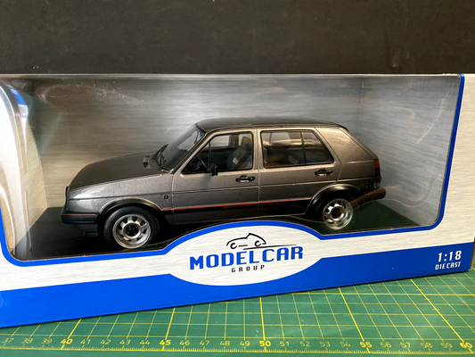 VW Golf 2 GTI Typ 19E dunkelgrau met. mit ATS Cup-Felgen MCG 18390 Neu OVP 1:18