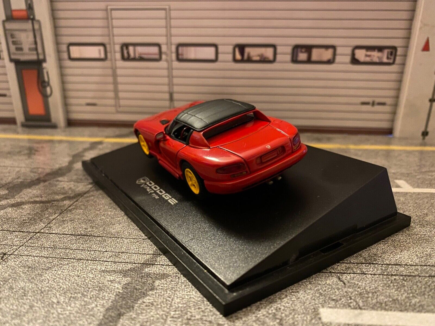 Dodge Viper RT/10 mit Soft Top Softtop "Ketchup & Mustard" 1:43
