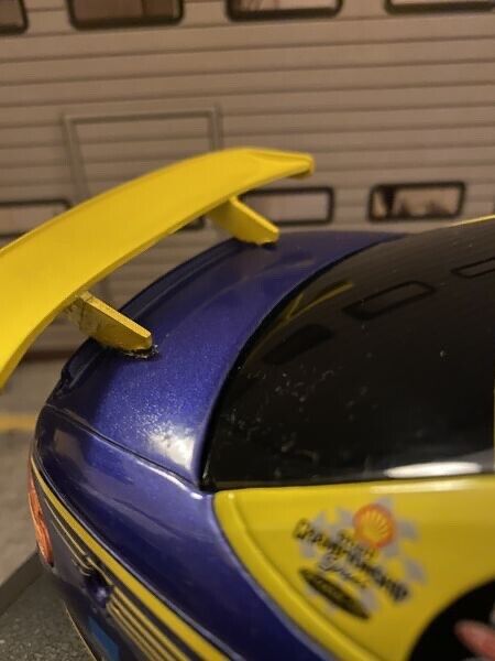 Monroe Safety Car Holden VT Commodore Classic Carlectables 18016 Die Cast 1:18