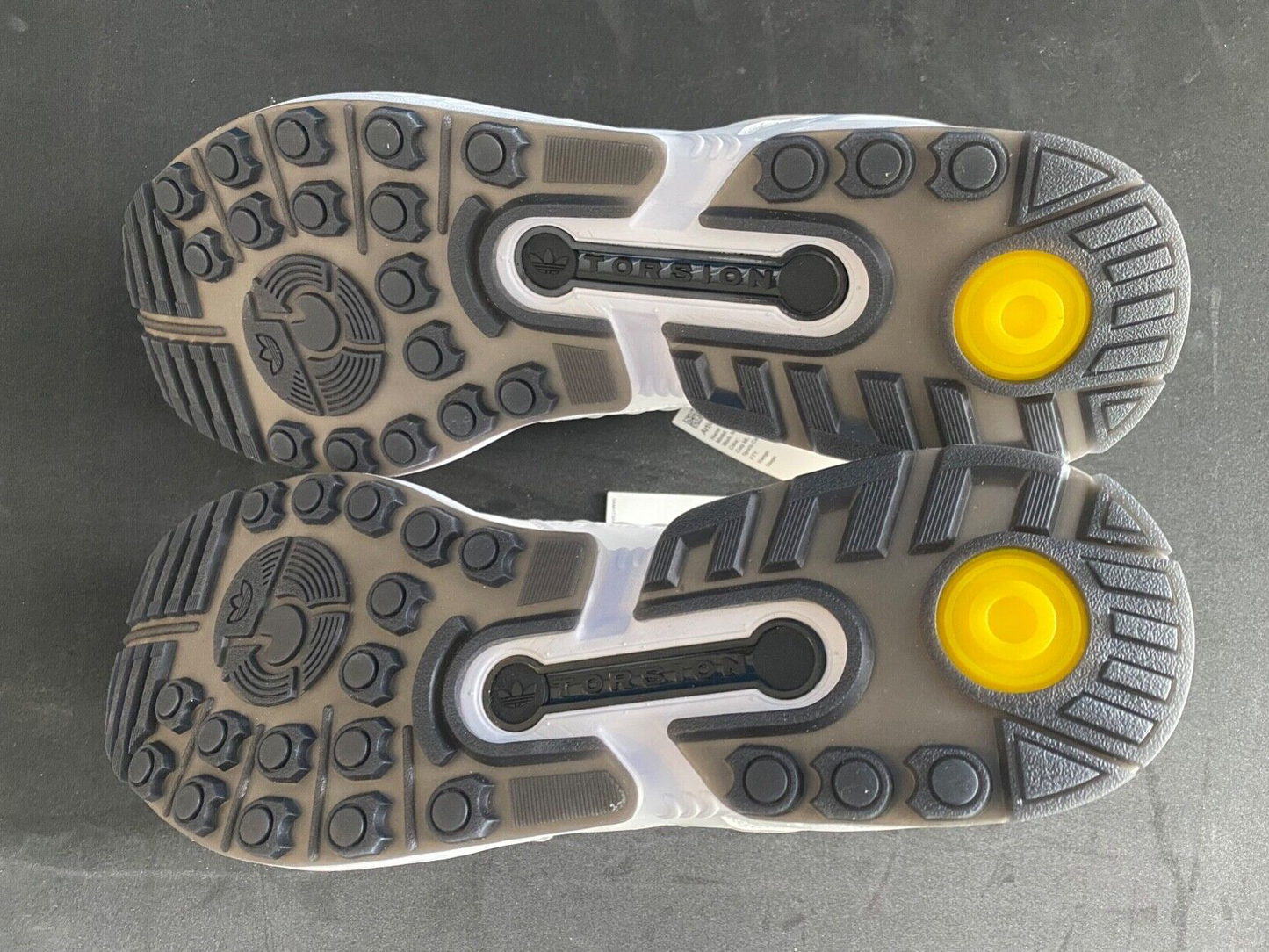 Adidas ZX 8000 x IRAK Family & Friends 1 of 16 pairs F&F US 12 UK 11,5 EUR 46 ⅔