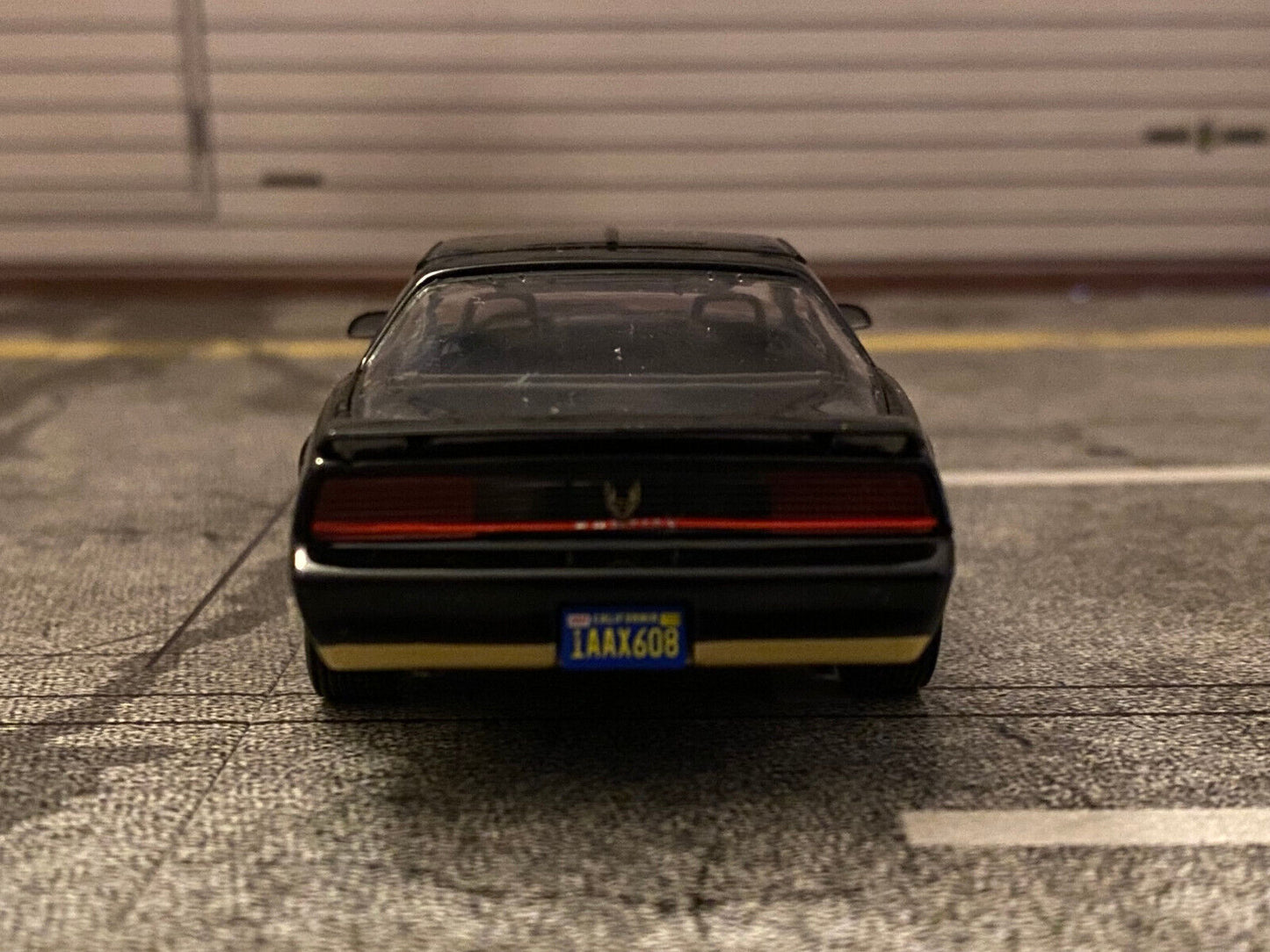 Michael Long´s Pontiac Firebird before Michael Knight´s KITT Knight Rider 1:43