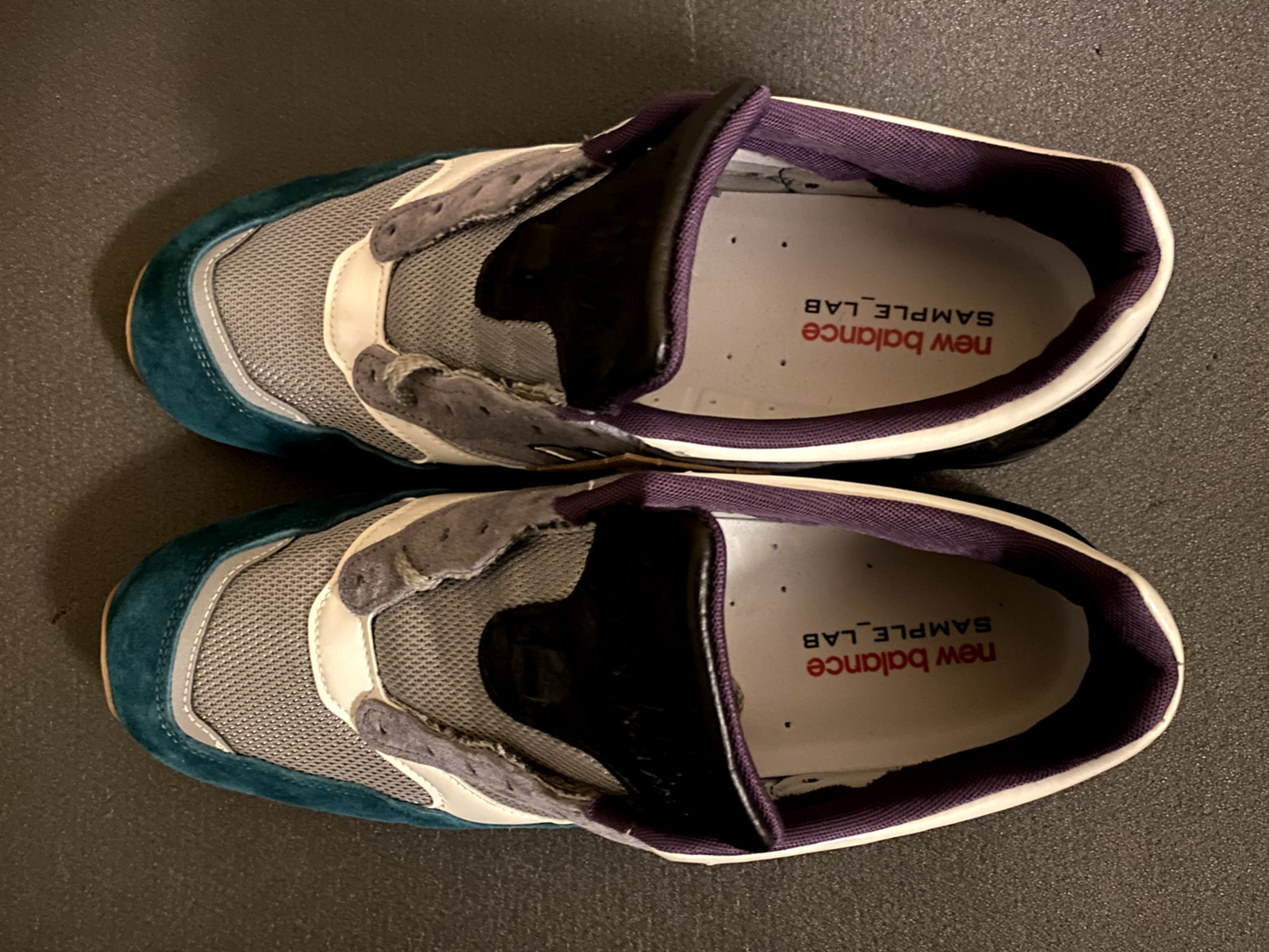 New Balance 1500 M1500X SAMPLE_LAB + "Kakkerlak"-figure Neu in Box US 12 UK 11,5 EUR 46,5