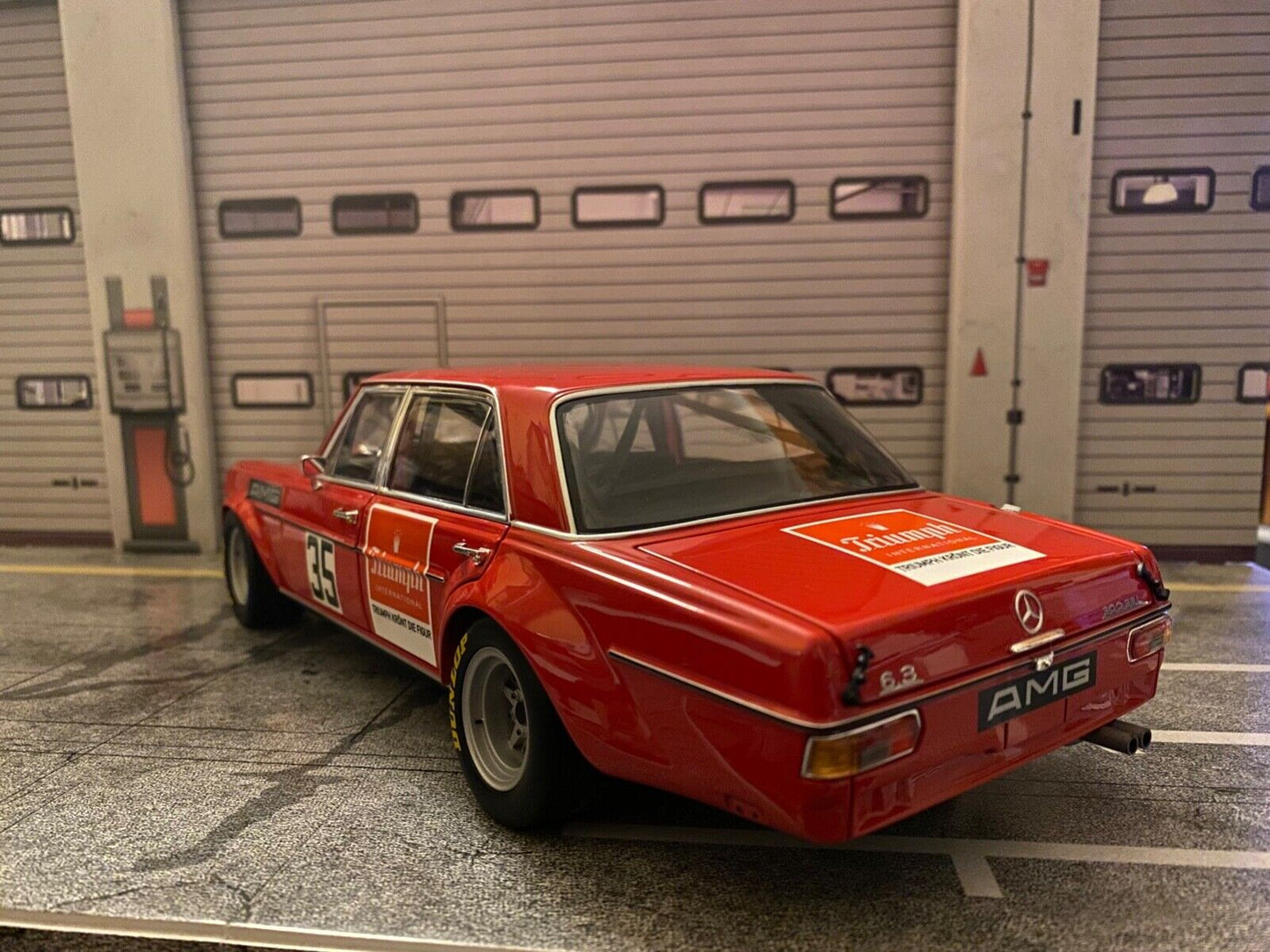 Mercedes Benz 300 SEL 6.8 AMG Rote Sau Die Cast Minichamps alles zu öffnen 1:18