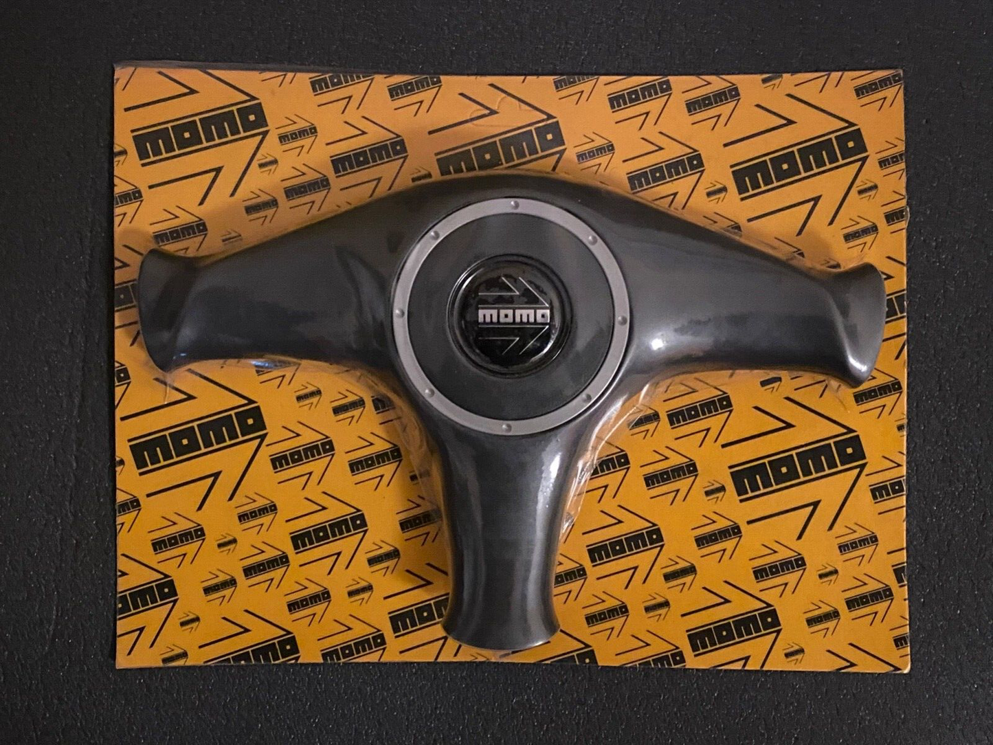 MOMO Lenkrad Prallschutz Center Pad mit Hupenknopf für 32er DL32 KBA70210 Oldtimer Neu