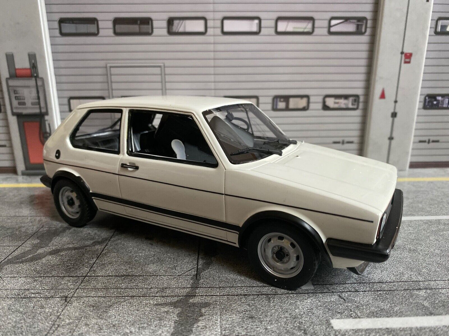 VW Golf 1 GTI Rabbit (Typ 17) weiß Ottomobile OT562 defekt white defect 1:18
