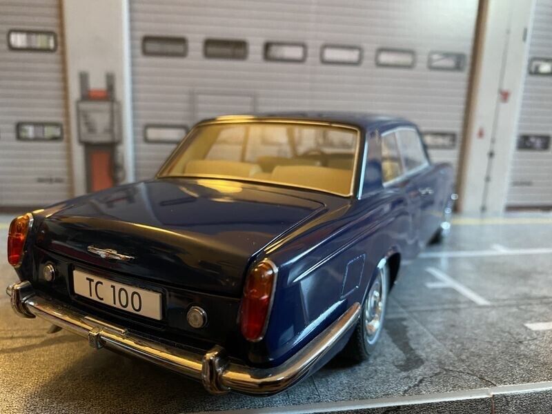 Rolls Royce Silver Shadow MPW-2 Door Coupe blue Thomas Crown Steve McQueen 1:18