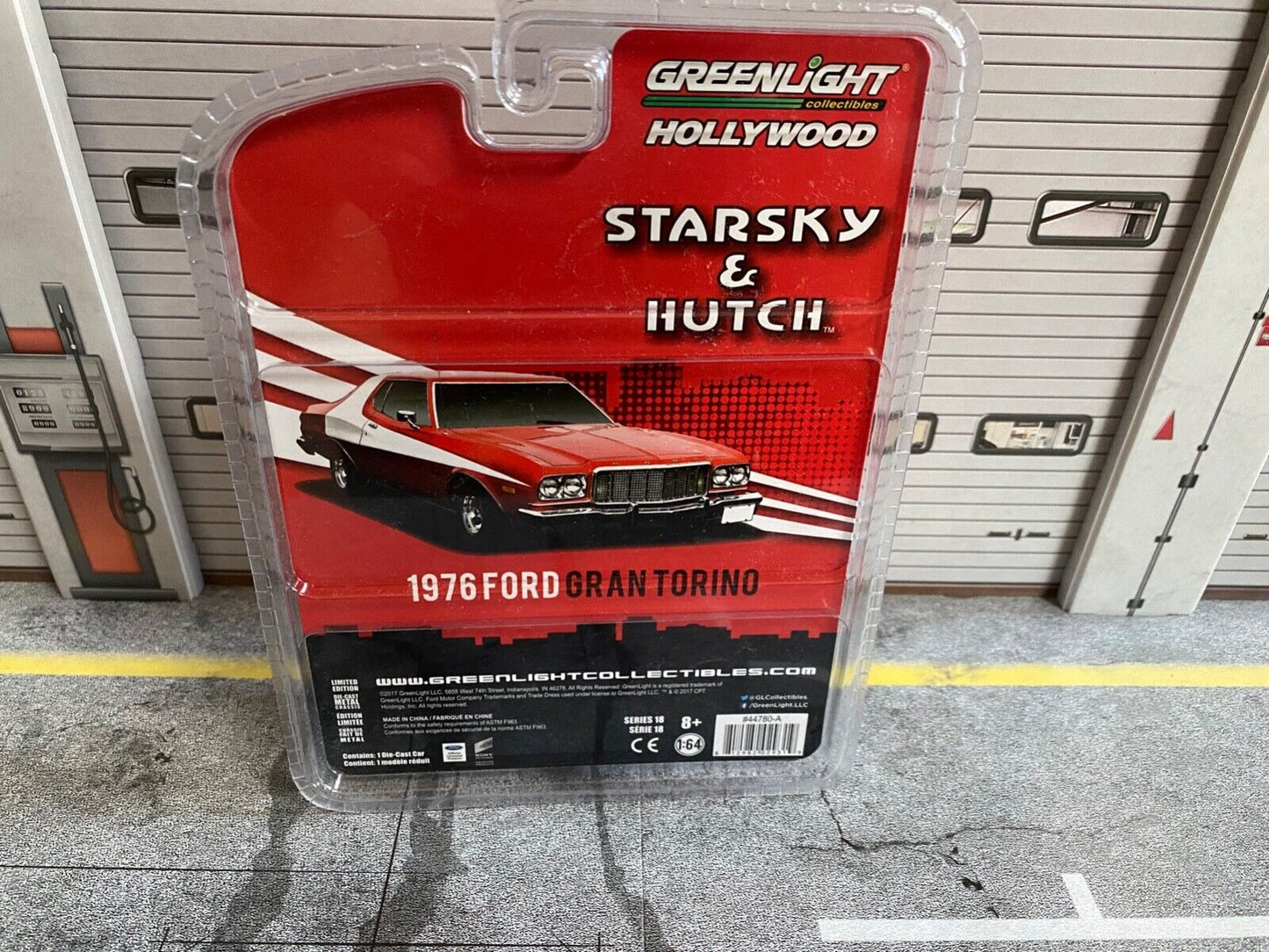 Starsky & Hutch Ford Gran Torino ohne rotes Dachlicht Grenlight #44780-A 1:64
