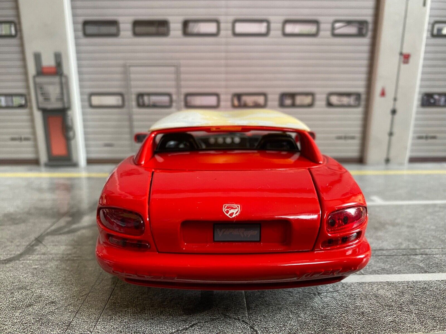 Double Bubble Hardtop für Dodge Viper RT/10 Resin unlackiert Diorama Tuning 1:18