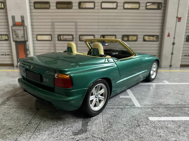 BMW Z1 Roadster URGRÜN 1989-1991 DieCast Metall 80430148536 (A) Minichamps 1:18