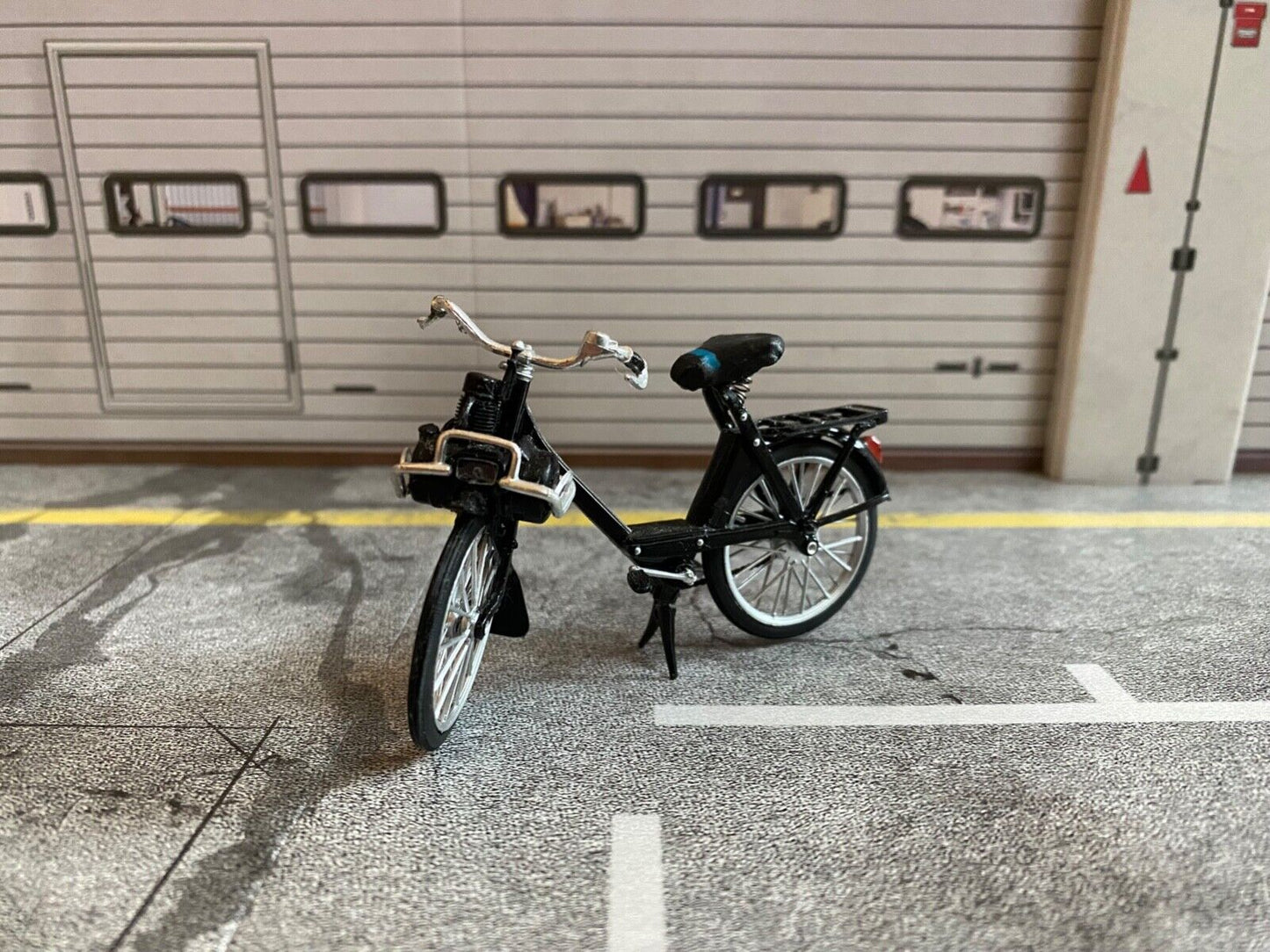 VeloSoleX 3800 1966 Three Days of the Condor Die Drei Tage des Condor Solex 1:18