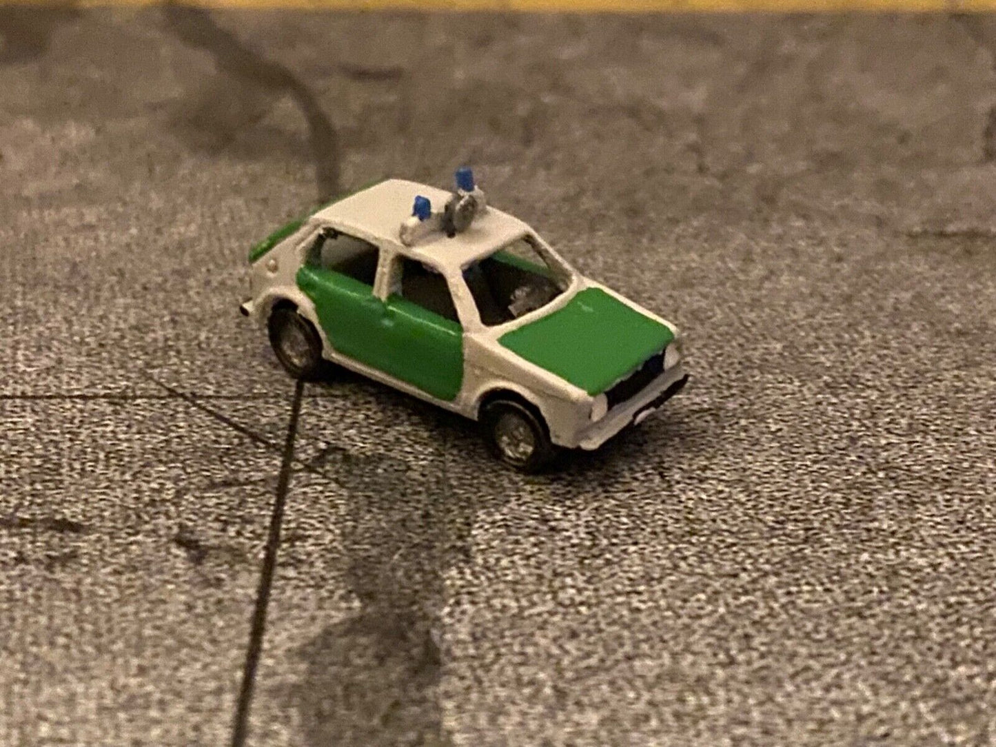 VW Golf 1 (Typ 17) Polizei Metall KEHI gebraucht "Variante 2" Spur TT 1:120