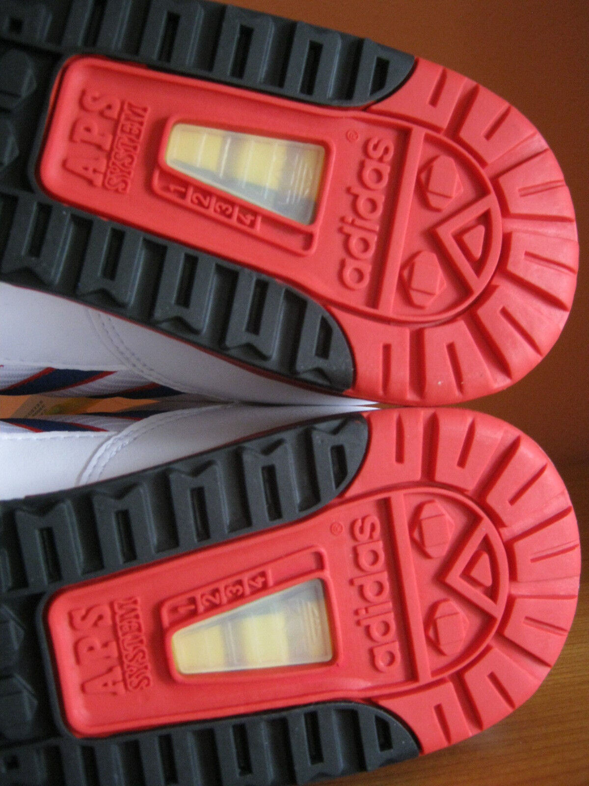 Adidas APS Retro 2014 vintage colourway Neu in Box new US 12,5 UK 12 EUR 47 ⅓