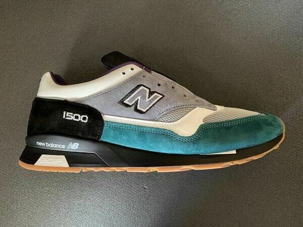 New Balance 1500 M1500X SAMPLE_LAB + "Kakkerlak"-figure new in box US 12 UK 11,5 EUR 46,5