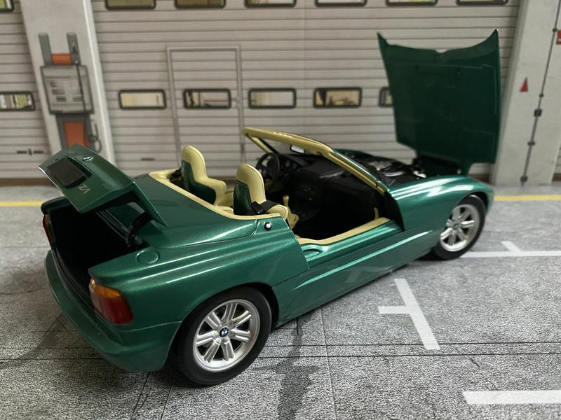 BMW Z1 Roadster URGRÜN 1989-1991 DieCast Metall 80430148536 (A) Minichamps 1:18