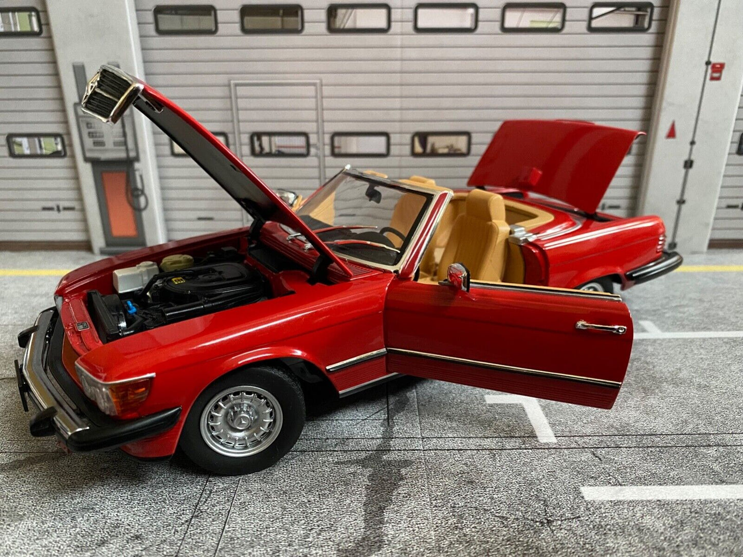 Mercedes Benz 450 SL R107 US-Version TV-Serie Dallas Bobby Ewing Umbau 1:18